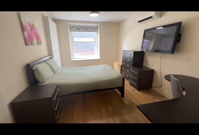 Fully Furnished One Bedroom and One Bathroom Flat Main Photo