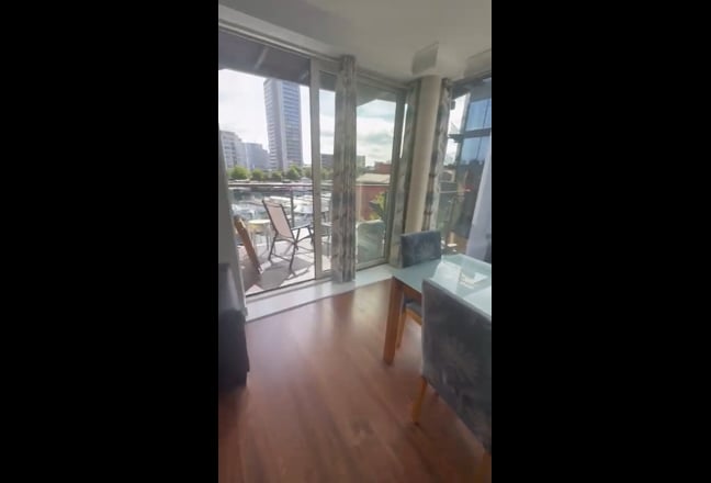 En-suite Room in Canary Wharf – Tenancy Takeover Main Photo