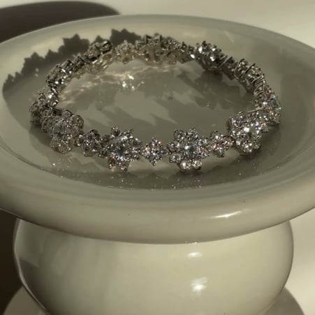 Connecting Flower Bracelet