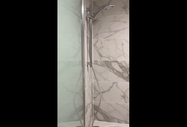 Double bedroom and private bathroom  Main Photo