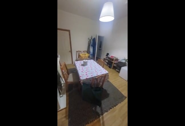 Room available in S11 houseshare Main Photo