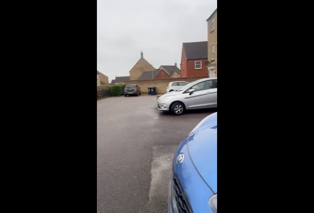 Beautiful double with en-suite and garden Main Photo