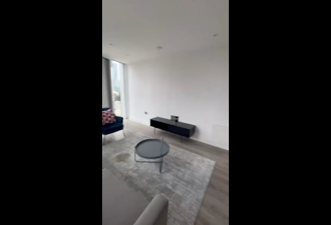 Bright Double Room w/ Private Bathroom — Deansgate Main Photo