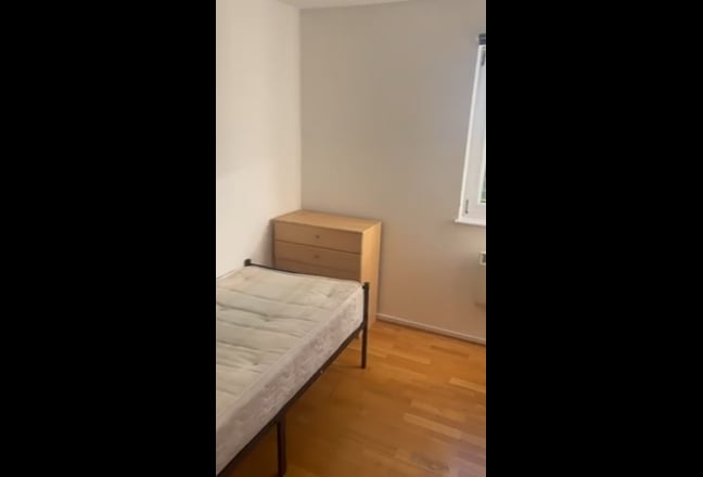 Room available for rent Main Photo