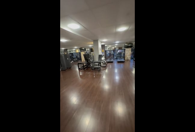 Spacious Double Bedroom – Battersea (Nine Elms) Main Photo