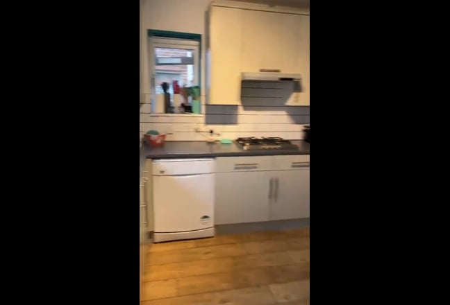 Double Room in 4 bed house Main Photo