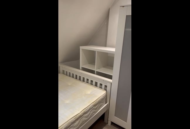 Double Room Near Greenwich Station – Bills Incl. Main Photo