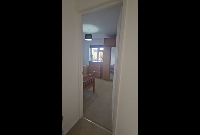 Single Bedroom Main Photo