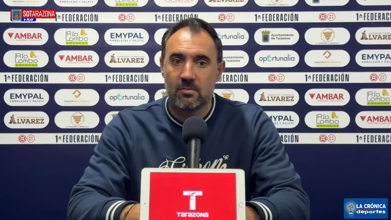 JUANMA BARRERO (Entrenador Tarazona) SD Tarazona 2-1 Villarreal "B" / J12 - 1ª RFEF G2 / Fuente: SD Tarazona