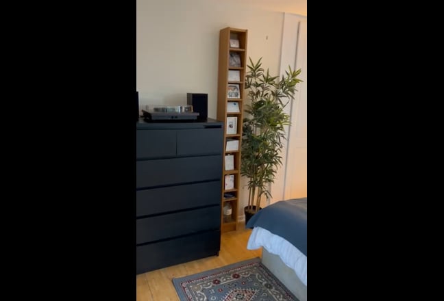 Lovely Ensuite Room Sublet-Kilburn/ West Hampstead Main Photo