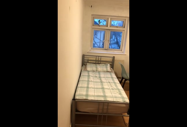 Single room in quiet area Main Photo