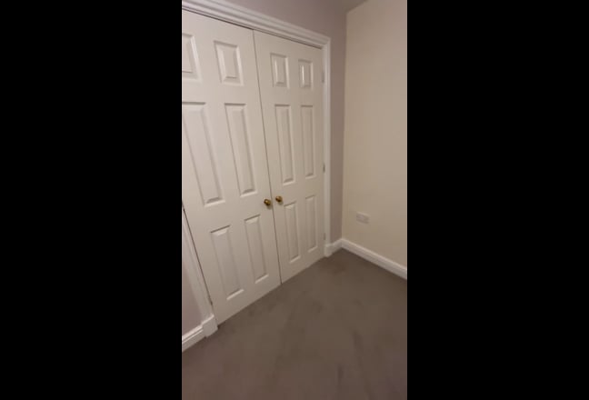 Modern Flat MK / Double room/ Private Bathroom Main Photo