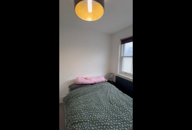 Spacious Double Room for Rent - Central Brighton  Main Photo