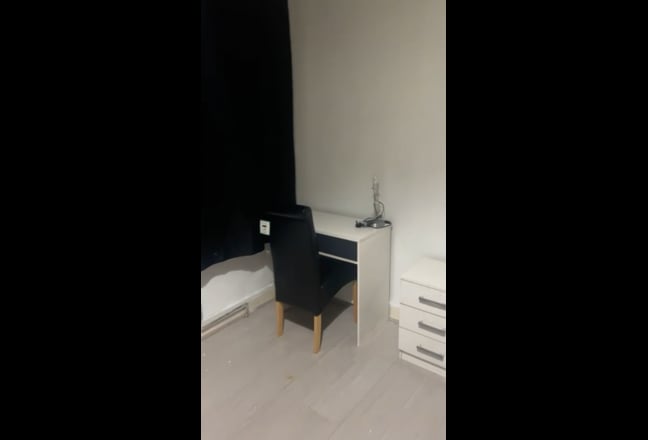 Room to Rent in Canning town area Main Photo