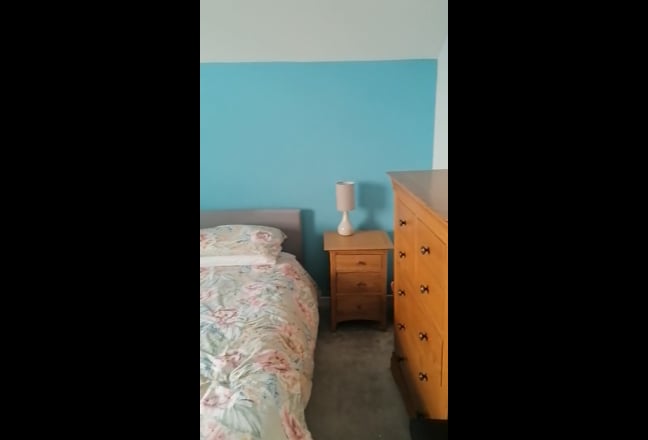 Double room to let, by seaside Main Photo