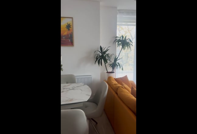 New Ensuite Double Room Richmond Park View Main Photo