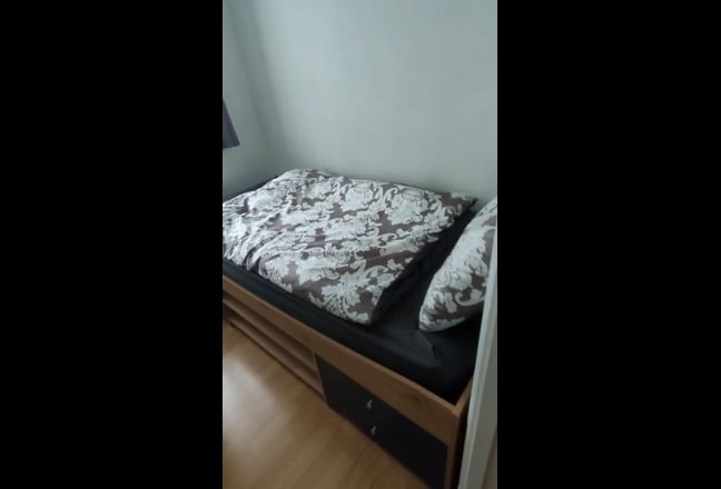 Box Room Available for Female in RM8 Area Main Photo