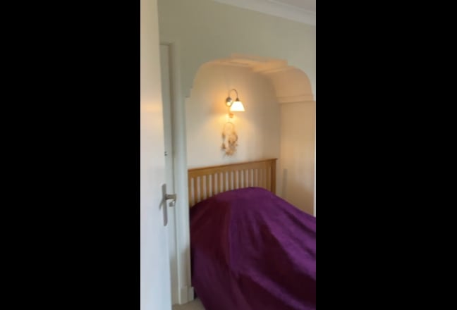 A double room with balcony in Richmond  Main Photo