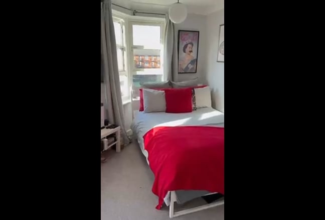 Fantastic Large Ensuite Double with Balcony Main Photo