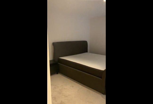 En-suite double room in Dalston Square Main Photo