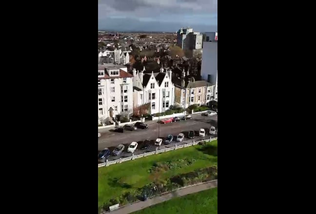 Single room in seafront location  Main Photo