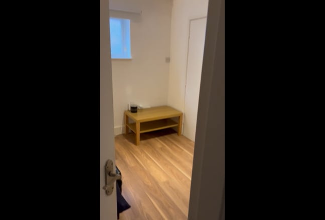 Large double room to rent in Central Manchester Main Photo