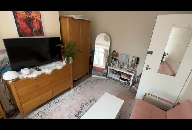 Large Double in the heart of a Chiswick  Main Photo