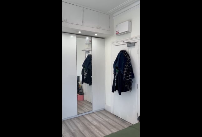 Large ground Floor open plan studio Flat Main Photo