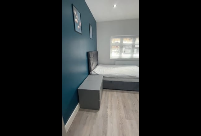 Single Occupancy room to rent in a shared house Main Photo