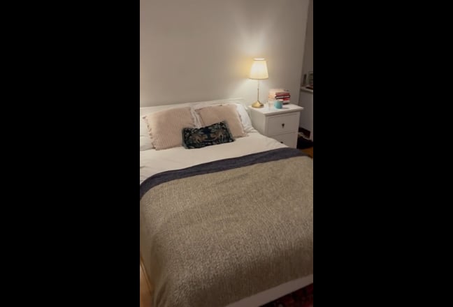 Massive Room in cute Balham flatshare Main Photo