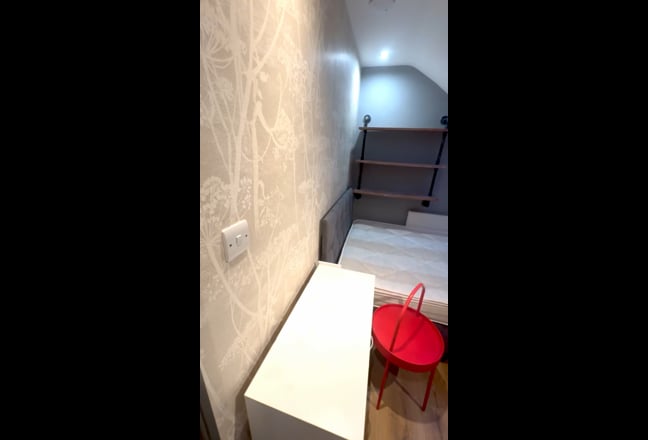 Double room available immediately  Main Photo