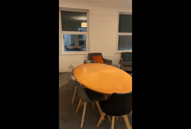 Luxury Rooms - Bills Included Main Photo