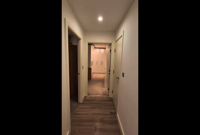 Spacious, Ensuite, Media City, Awesome waterviews Main Photo