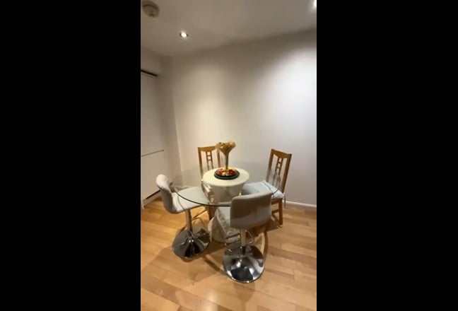 Spacious New and stylish 2 Bed 2 Bathroom Main Photo