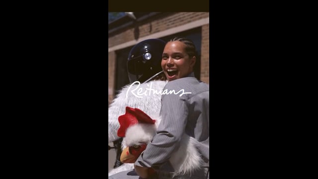 deVine Voices English with Native French Canadian accent Reitmans Commercial