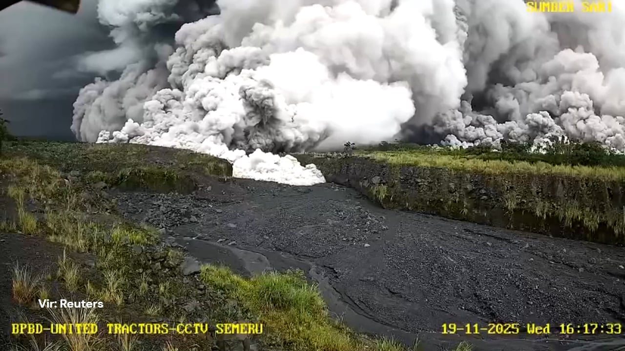 V Indoneziji izbruhnil vulkan