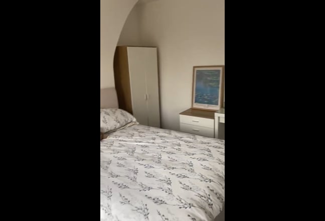 Double room near hospital/station/AZ, free parking Main Photo