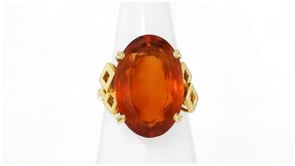 C. 1970 Vintage 10.50 Carat Orange Citrine Ring in 18kt Yellow Gold