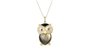 C. 1980 Vintage Multicolored Mother-of-Pearl and .14 ct. t.w. Rhodolite Garnet Owl Pendant Necklace in 14kt Yellow Gold