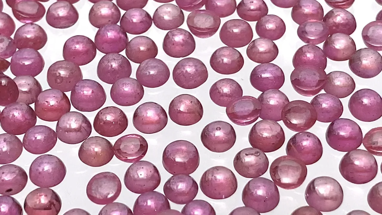 動画】宝石質ルビーAAA- ラウンド カボション4×4mm 5個 - 天然石ビーズ