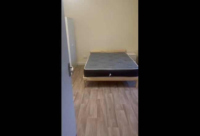 Large rooms available in Wembley Main Photo