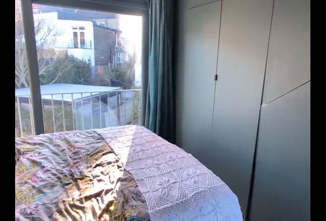 Bright, Refurbished Studio Room – Preston Park Main Photo