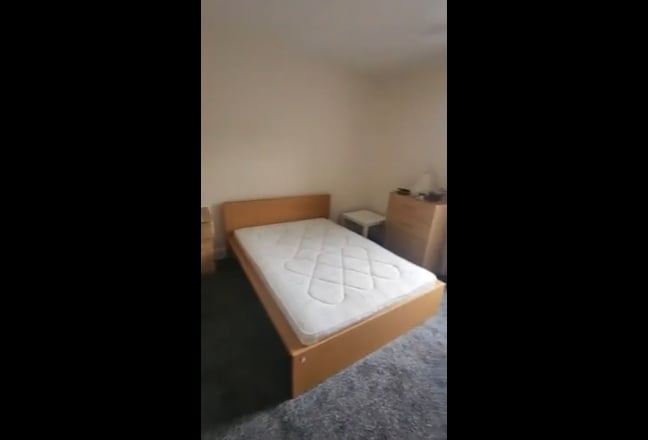 One double bedroom available in ls6 1qp  Main Photo