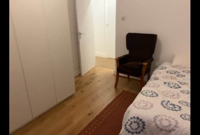 Single room in calm refurbished flat.  Main Photo
