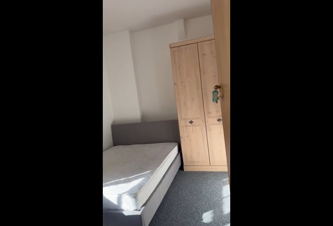 Single room for rent  Main Photo