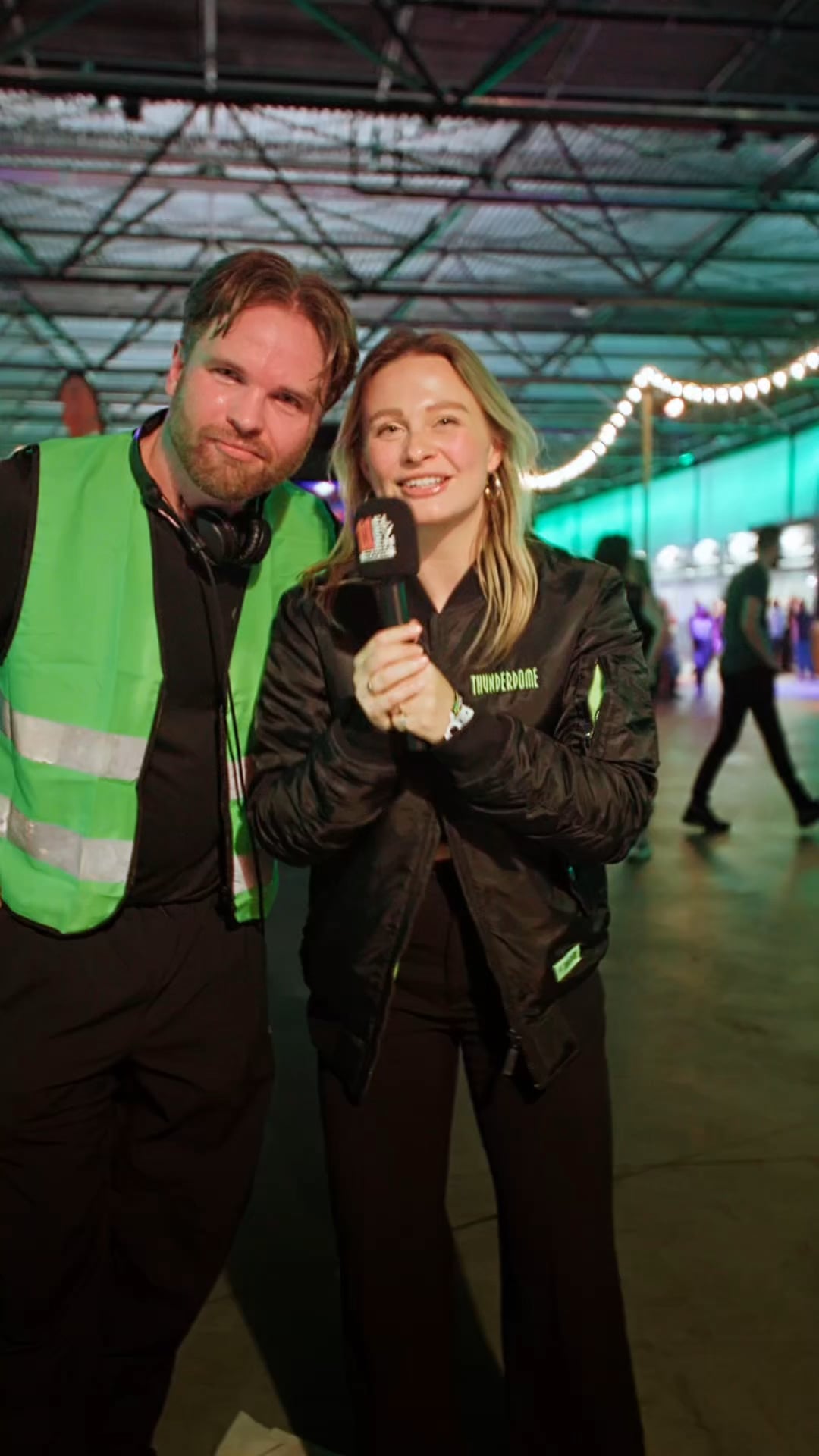 VWAB Indoor Interview Geck-O - Bus Stage