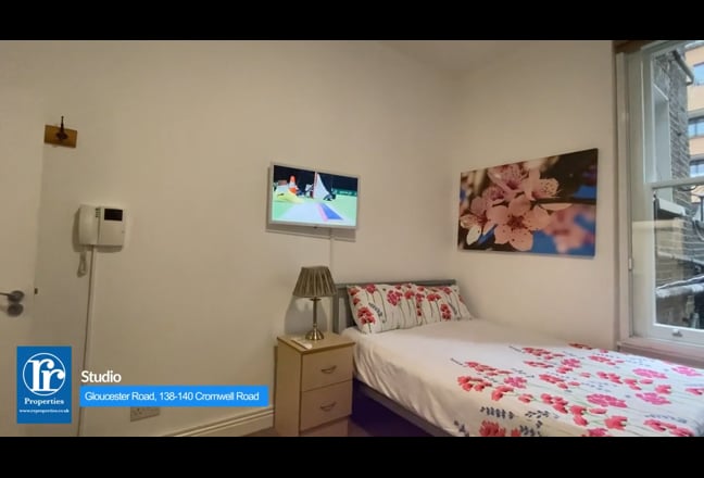 Large Double Studio with AC in SW7 Main Photo