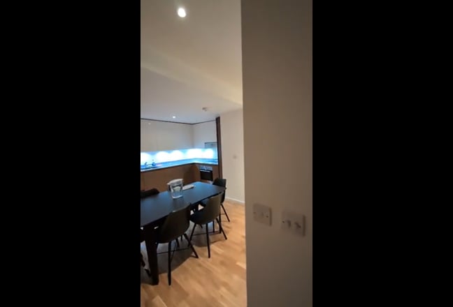 Double room in East Village Townhouse - Get living Main Photo