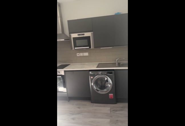 1b flat located in Warrington town centre  Main Photo