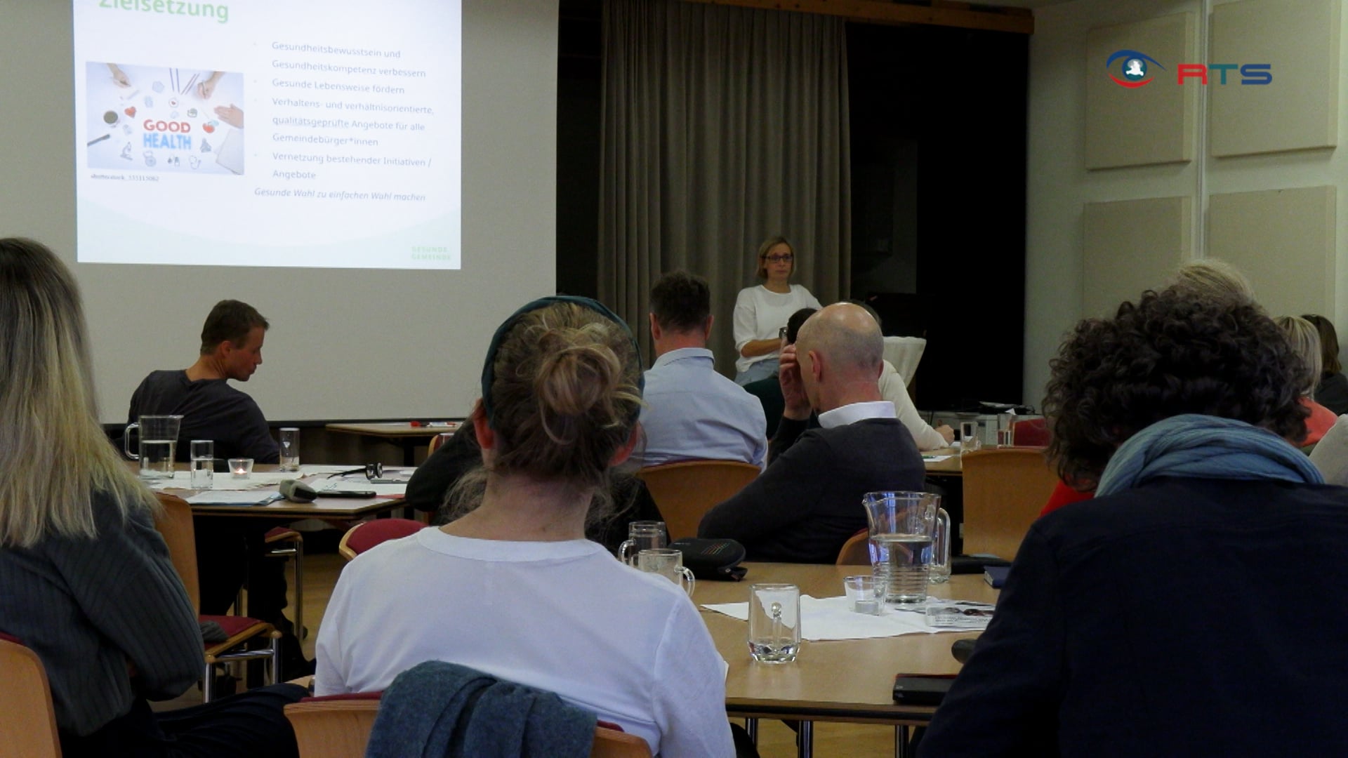 infotag-soziale-salzburger-gemeinden-es-braucht-ein-dorf-um-in-wuerde-und-gesund-zu-altern